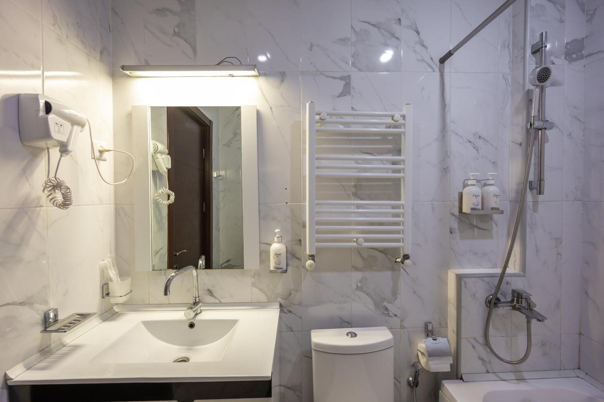 Sololaki Inn Тбилиси Екстериор снимка
